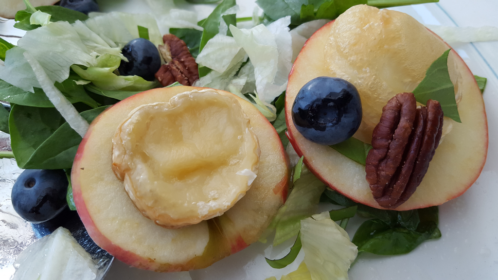 Grøn salat med gedeost